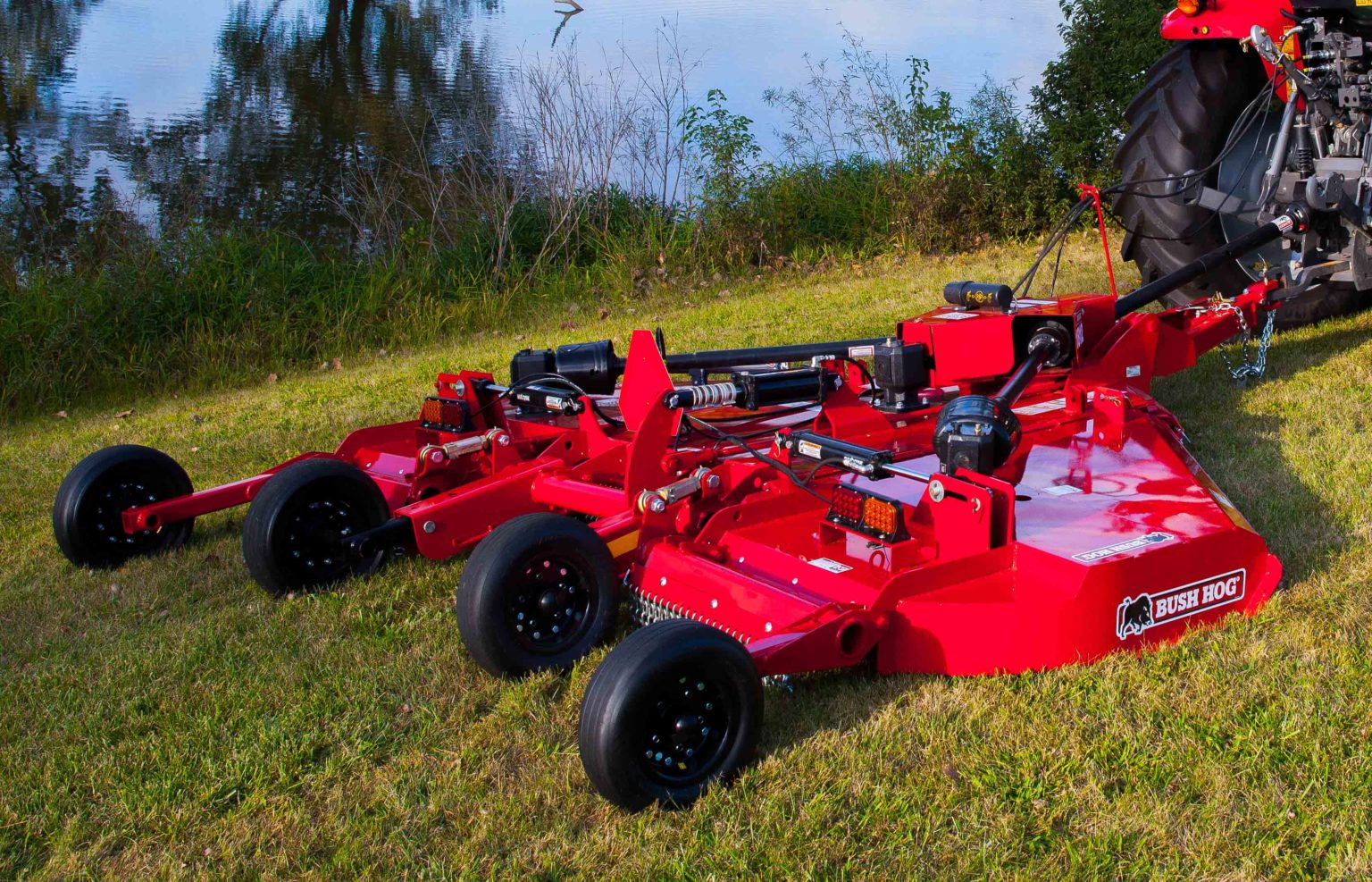 Bush Hog ® FlexWing Twose